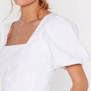 Nasty Gal ‘That’s a Puff Call’ White Denim crop top with bubble sleeves. Size 2